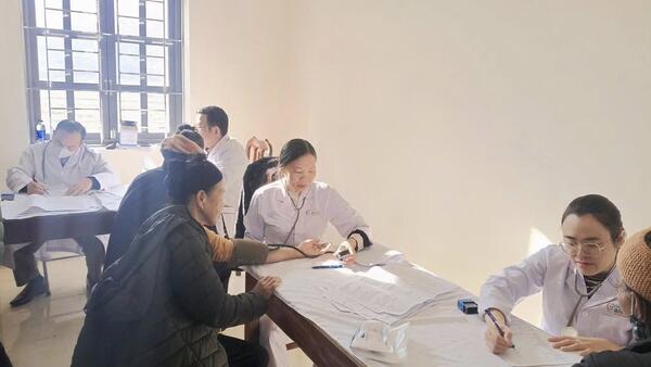 TĂNG CƯỜNG CHĂM SÓC SỨC KHỎE NGƯỜI CAO TUỔI: TÂN TRI TỔ CHỨC KHÁM, SÀNG LỌC MỘT SỐ BỆNH THƯỜNG GẶP NĂM 2025