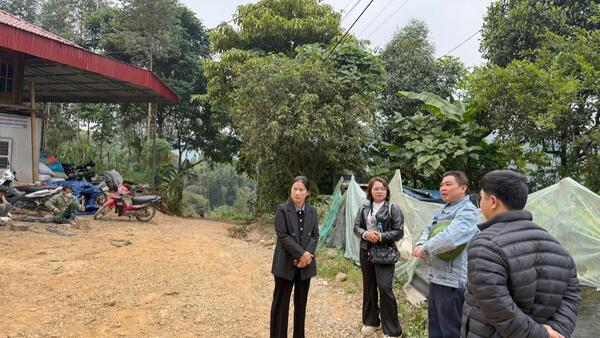 BÍ THƯ ĐẢNG ỦY XÃ TÂN TRI THĂM VÀ LÀM VIỆC TẠI THÔN THÂM XI