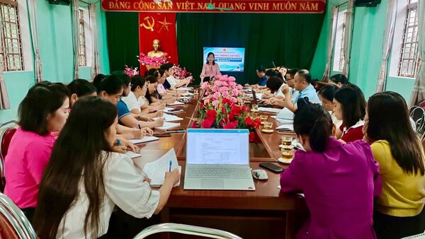 UBND XÃ TÂN TRI TỔ CHỨC CHƯƠNG TRÌNH LÀM VIỆC VỀ SẮP XẾP CÁC CƠ SỞ GIÁO DỤC TRÊN ĐỊA BÀN XÃ