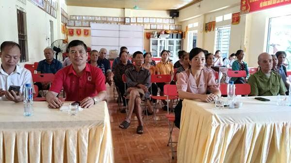 ẤM ÁP CHƯƠNG TRÌNH KHÁM BỆNH NHÂN ĐẠO VÀ TƯ VẤN SỨC KHỎE CHO NHÂN DÂN XÃ TÂN TRI