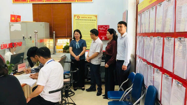 SỞ NỘI VỤ TỈNH LẠNG SƠN KIỂM TRA CÔNG TÁC NỘI VỤ, CÔNG VỤ TẠI XÃ TÂN TRI